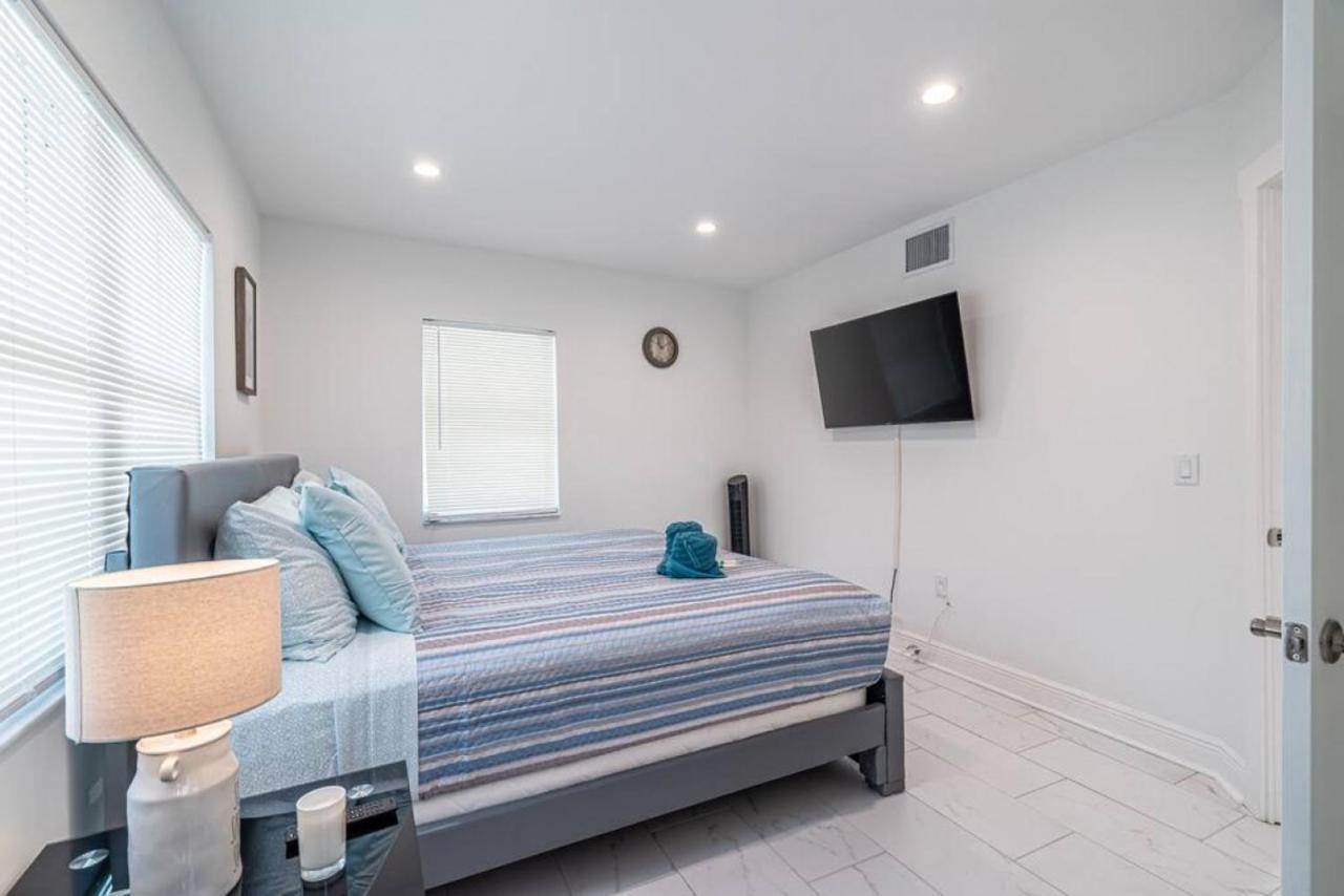 The Purple Pelican Beachfront With Ocean Balcony Unit 1 Fort Lauderdale Esterno foto