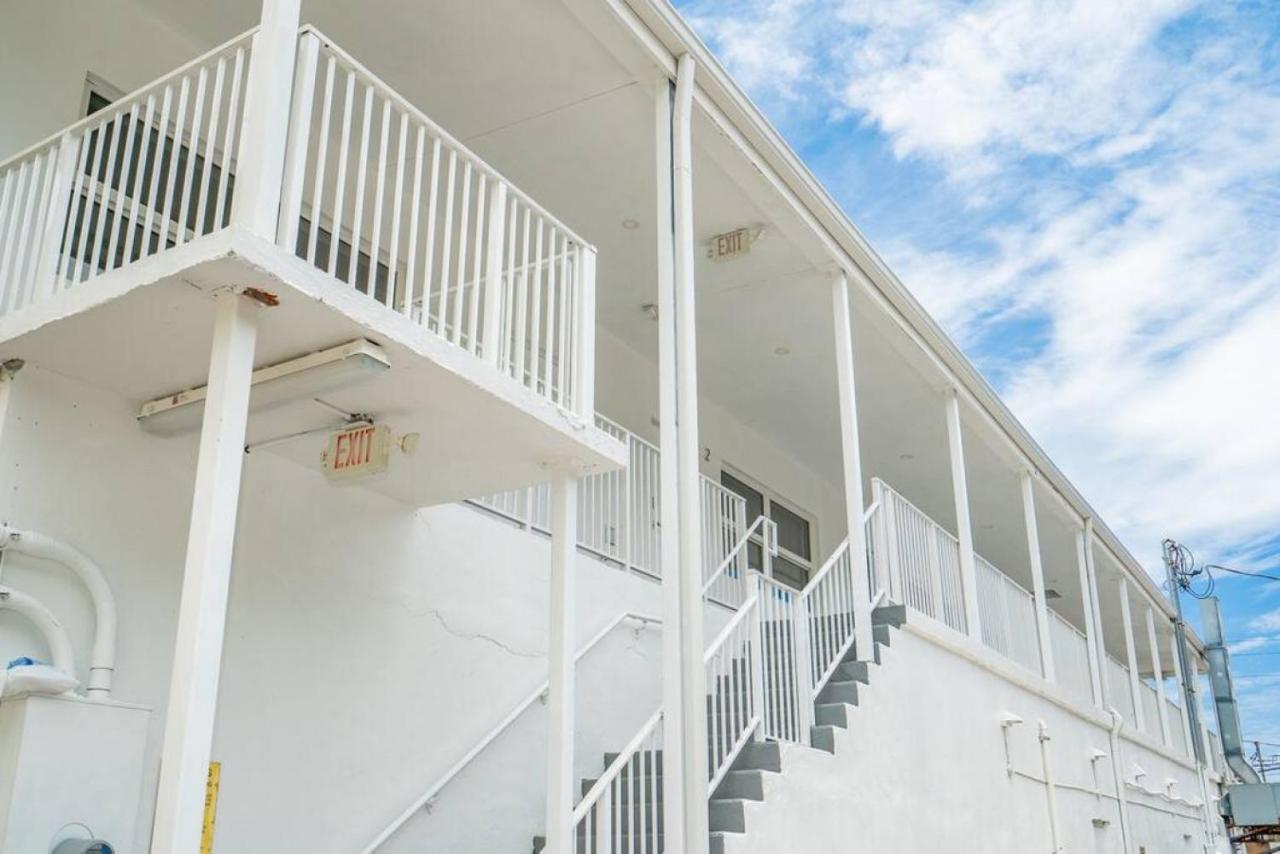 The Purple Pelican Beachfront With Ocean Balcony Unit 1 Fort Lauderdale Esterno foto
